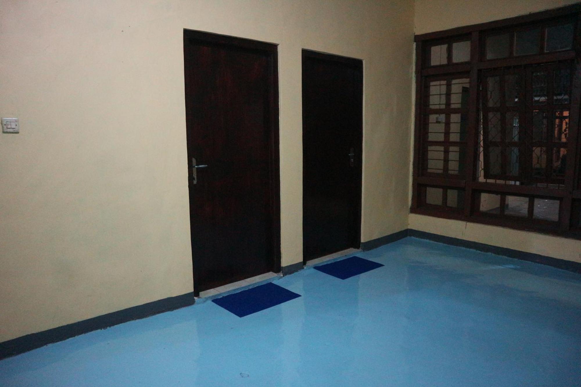 Tange Guest House Ruteng Exterior foto